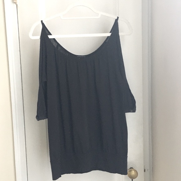 Theory Cold Shoulder Top - Picture 1 of 3